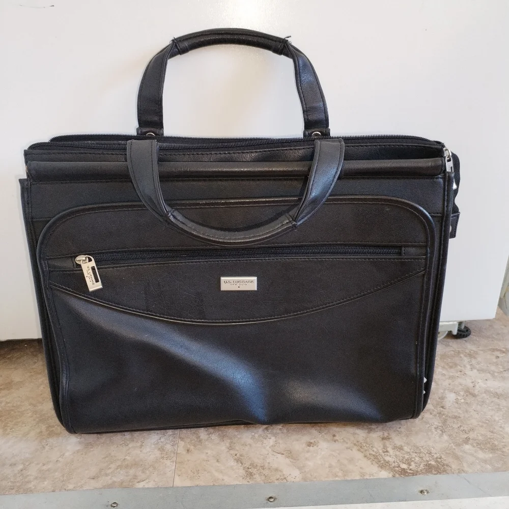 Black Professional Briefcase with Detachable Strap